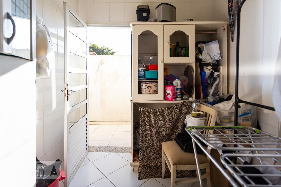 Casa, 3 quartos, 242 m² - Foto 76
