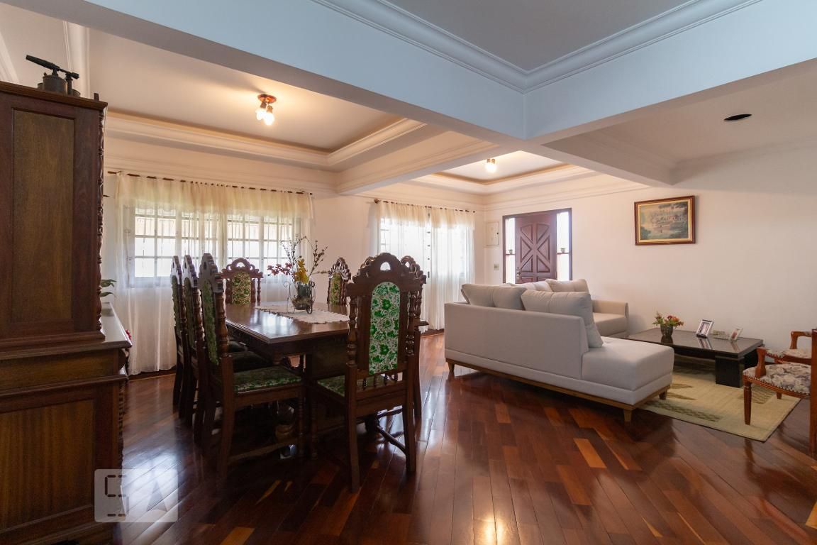 Casa, 4 quartos, 330 m² - Foto 1