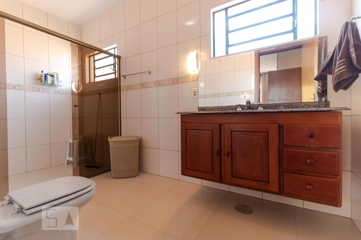 Casa à Venda - Jardim Santana, 5 Quartos,  247 m2 em , Campinas - sp | SoloBR