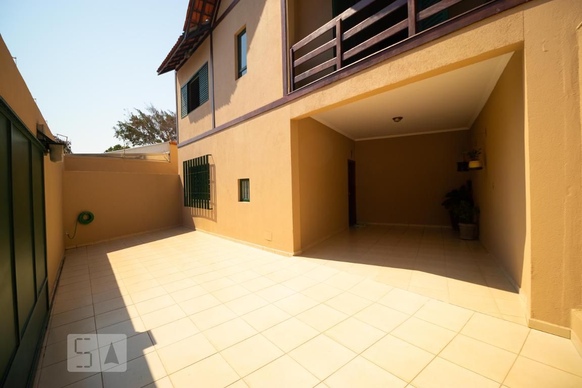 Casa à Venda - Jardim Santana, 5 Quartos,  247 m2 em , Campinas - sp | SoloBR