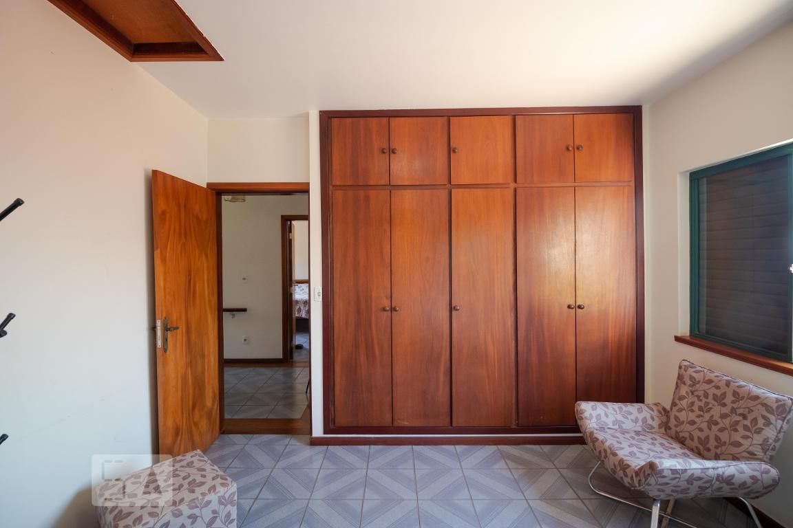 Casa à Venda - Jardim Santana, 5 Quartos,  247 m2 em , Campinas - sp | SoloBR