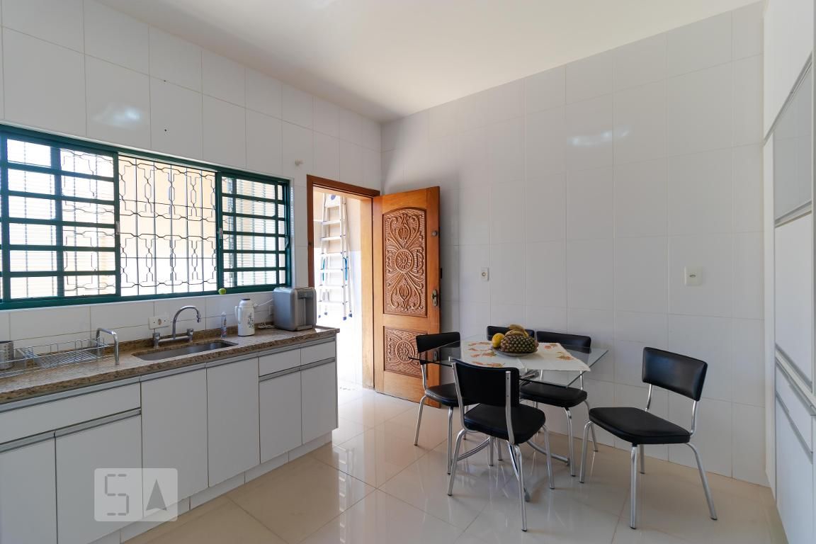 Casa à Venda - Jardim Santana, 5 Quartos,  247 m2 em , Campinas - sp | SoloBR