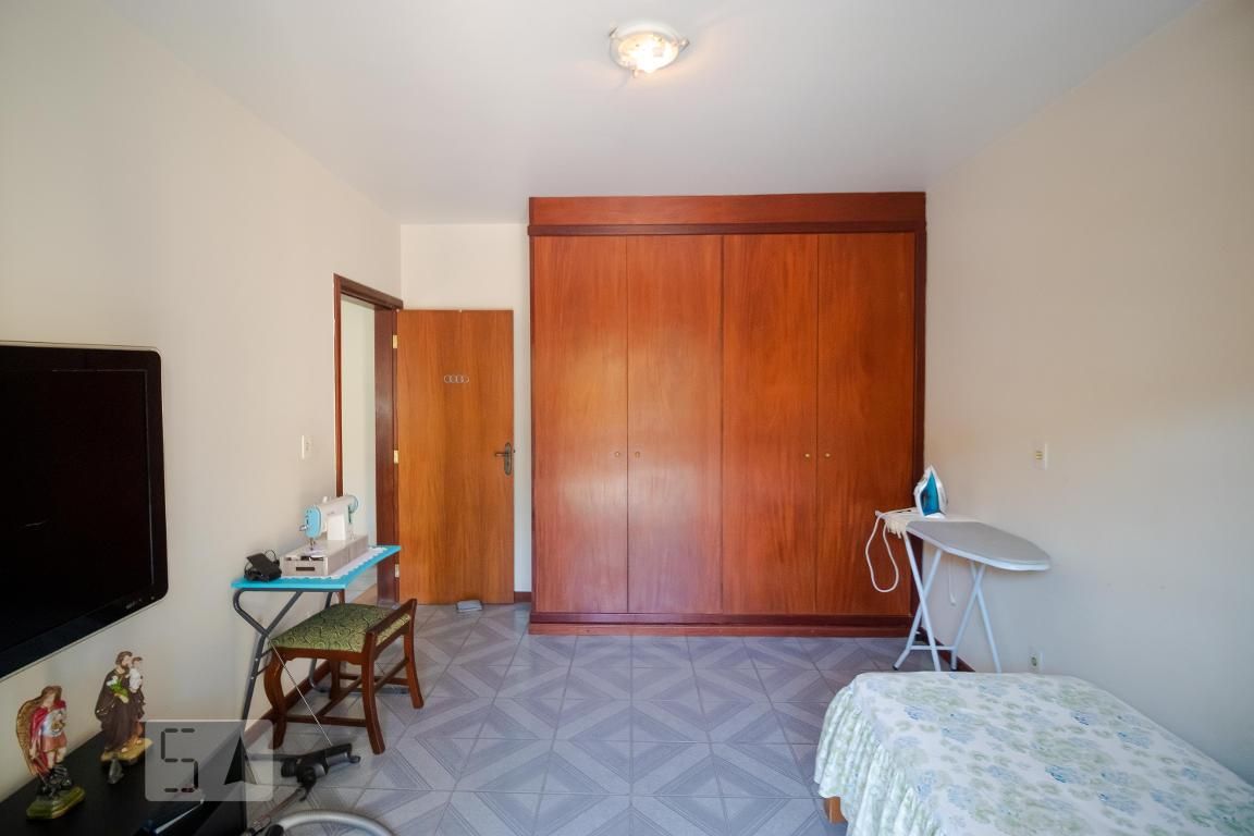 Casa à Venda - Jardim Santana, 5 Quartos,  247 m2 em , Campinas - sp | SoloBR