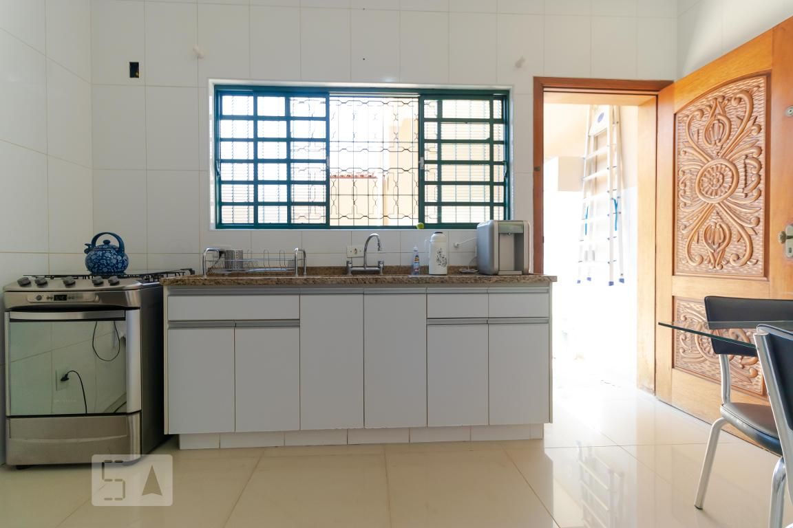 Casa à Venda - Jardim Santana, 5 Quartos,  247 m2 em , Campinas - sp | SoloBR