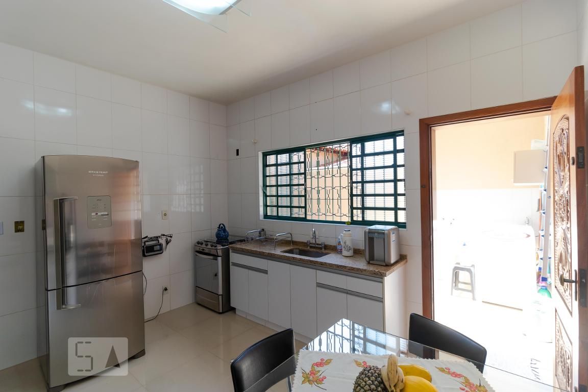 Casa à Venda - Jardim Santana, 5 Quartos,  247 m2 em , Campinas - sp | SoloBR