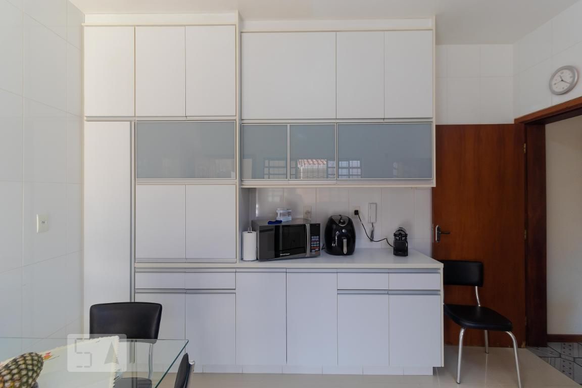 Casa à Venda - Jardim Santana, 5 Quartos,  247 m2 em , Campinas - sp | SoloBR