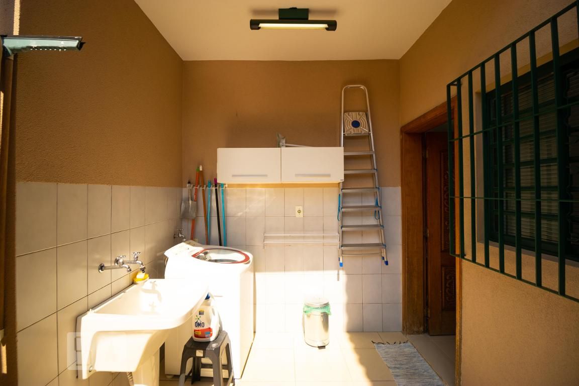 Casa à Venda - Jardim Santana, 5 Quartos,  247 m2 em , Campinas - sp | SoloBR