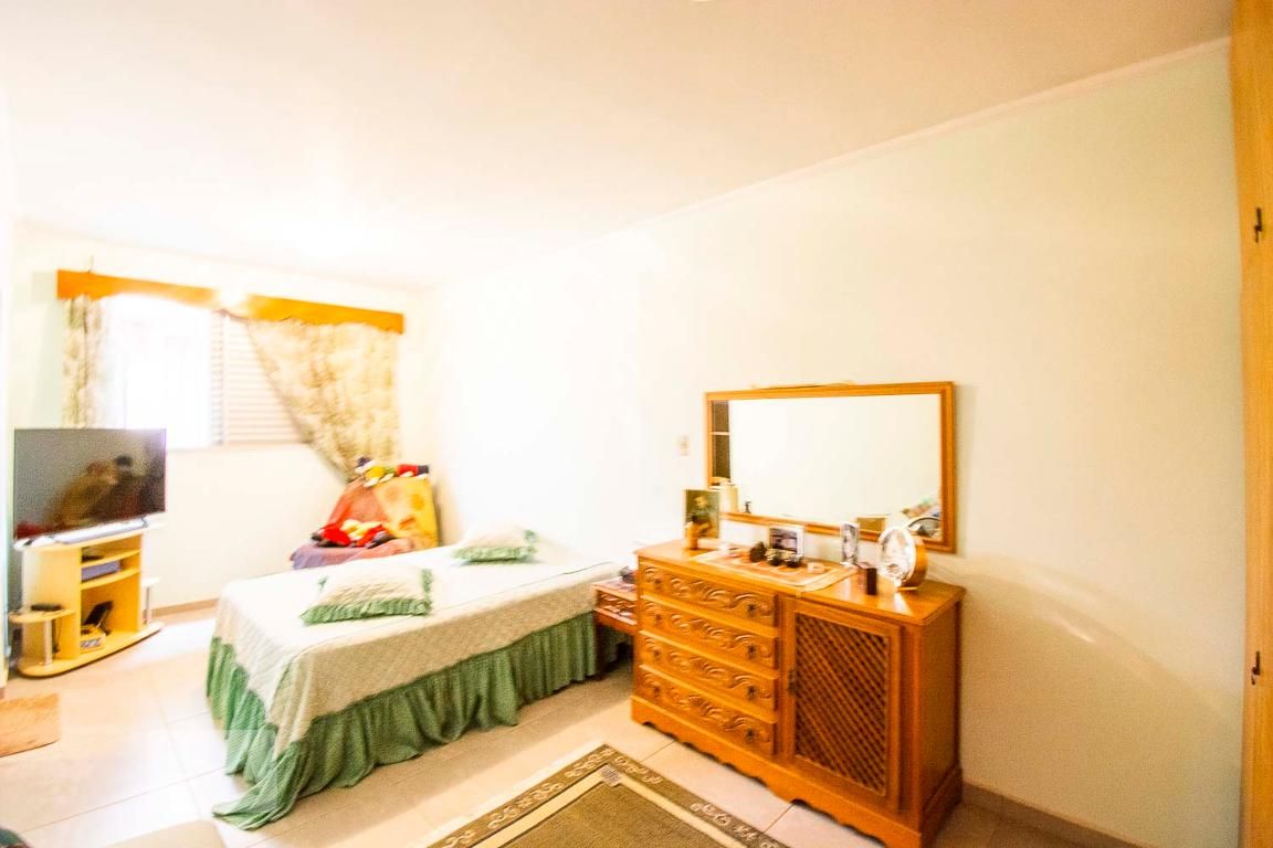 Casa, 3 quartos, 200 m² - Foto 19