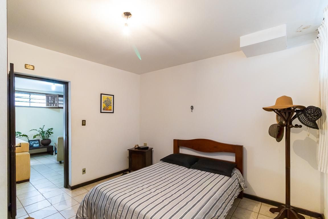 Casa à Venda - Jardim Chapadão, 6 Quartos,  400 m2 em , Campinas - sp | SoloBR