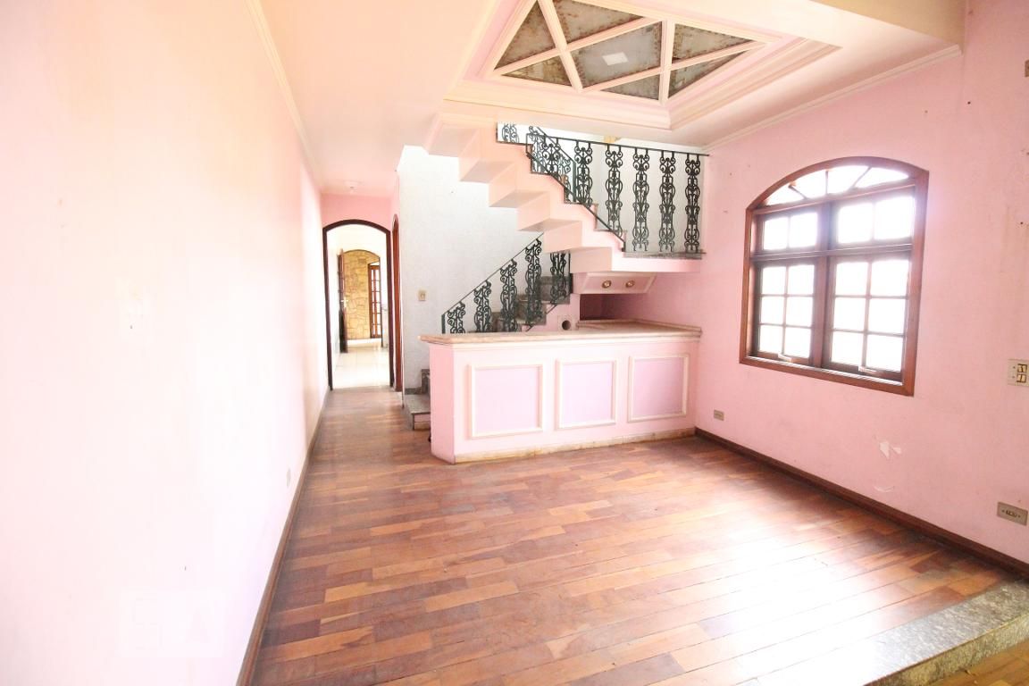 Casa, 4 quartos, 200 m² - Foto 1