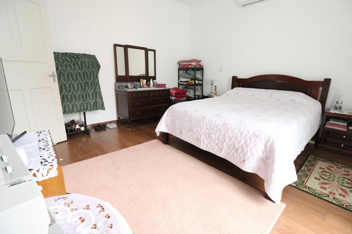 Casa, 5 quartos, 220 m² - Foto 14