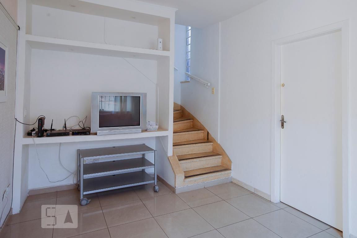 Casa, 6 quartos, 230 m² - Foto 4