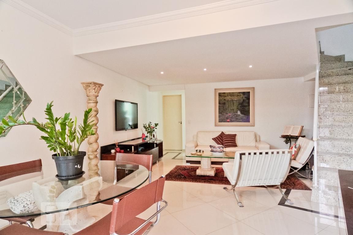 Casa, 3 quartos, 201 m² - Foto 1