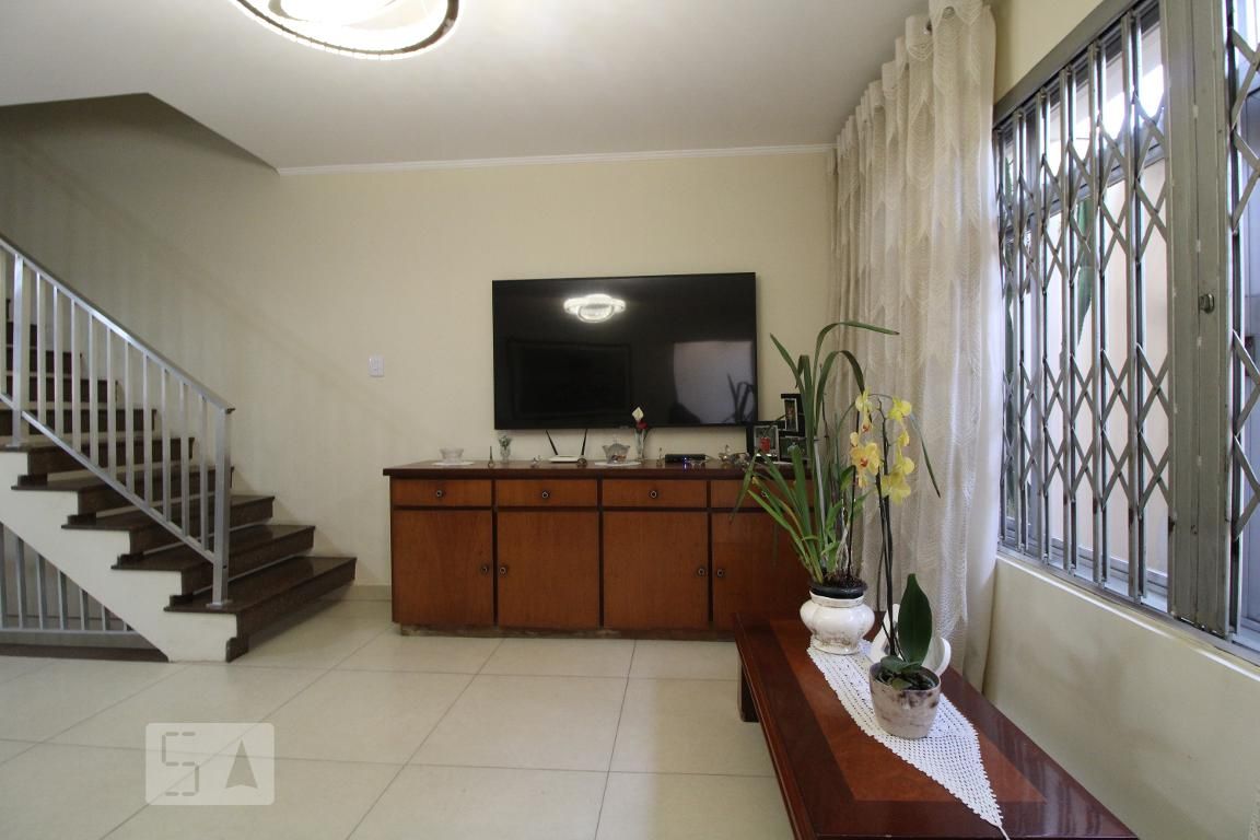 Casa, 3 quartos, 169 m² - Foto 1