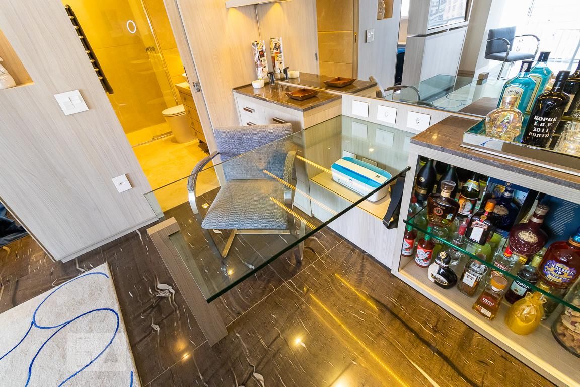 Apartamento à Venda - Centro, 1 Quarto,  50 m2 em , Campinas - sp | SoloBR
