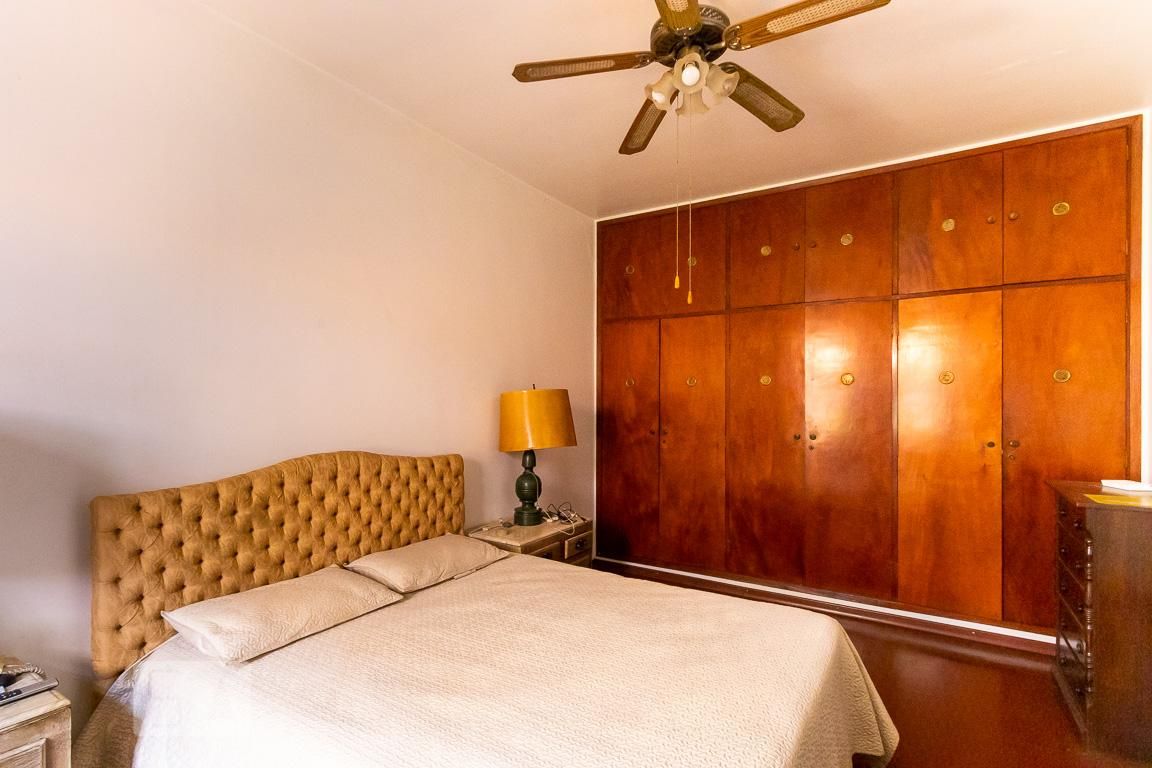 Casa à Venda - Taquaral, 3 Quartos,  273 m2 em , Campinas - sp | SoloBR