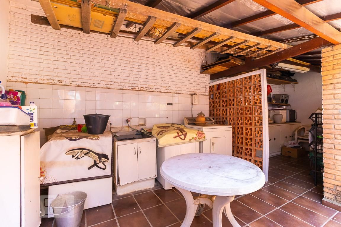 Casa à Venda - Taquaral, 3 Quartos,  273 m2 em , Campinas - sp | SoloBR