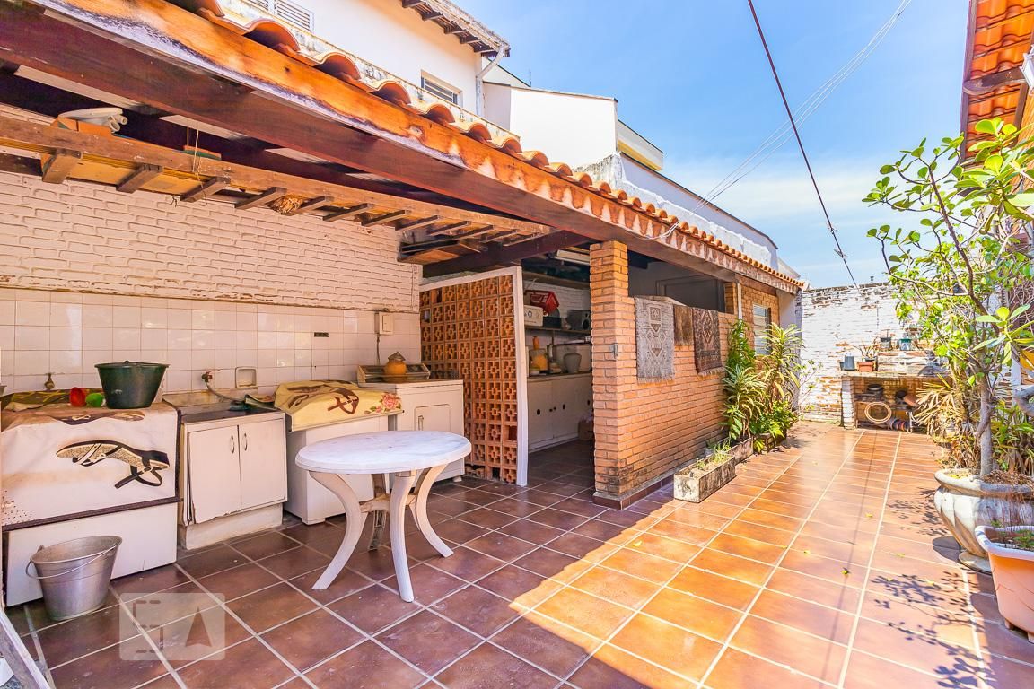 Casa à Venda - Taquaral, 3 Quartos,  273 m2 em , Campinas - sp | SoloBR