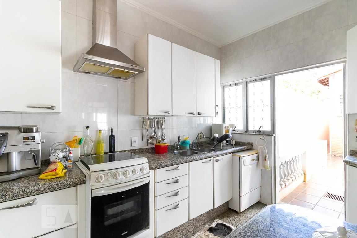 Casa à Venda - Taquaral, 3 Quartos,  273 m2 em , Campinas - sp | SoloBR